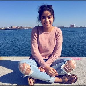 Meet your Posher, Henna